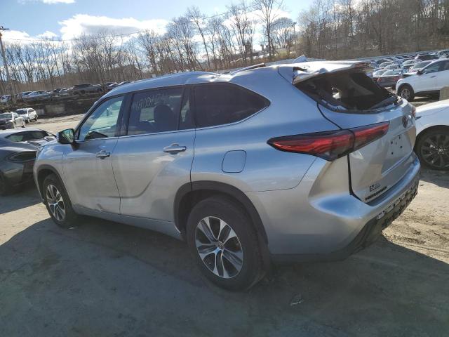 5TDHZRBH1MS157670 - 2021 TOYOTA HIGHLANDER XLE SILVER photo 2