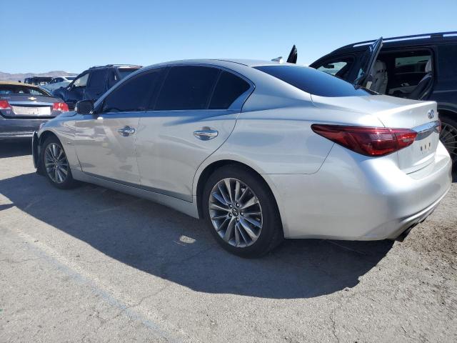 JN1EV7AP7JM357572 - 2018 INFINITI Q50 LUXE SILVER photo 2