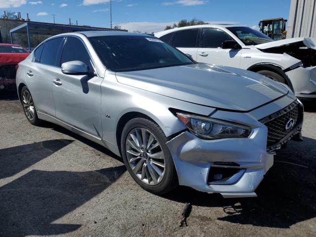 JN1EV7AP7JM357572 - 2018 INFINITI Q50 LUXE SILVER photo 4