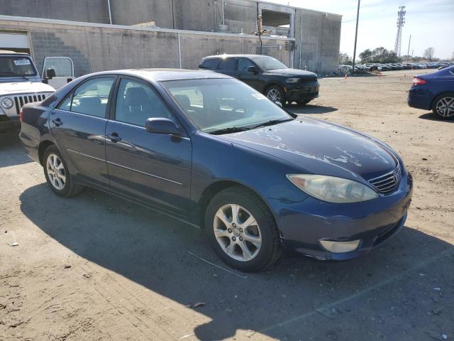 4T1BE30K16U118746 - 2006 TOYOTA CAMRY LE BLUE photo 4