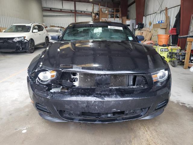 1ZVBP8AM6C5253607 - 2012 FORD MUSTANG BLACK photo 5