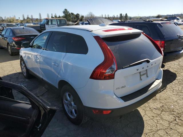 YV4940DL3B2148325 - 2011 VOLVO XC60 3.2 WHITE photo 2