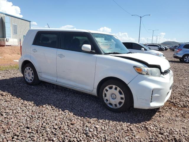 JTLZE4FE3FJ075608 - 2015 TOYOTA SCION XB WHITE photo 4