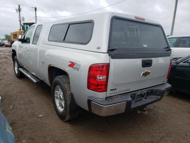 1GCSKTE37AZ269777 - 2010 CHEVROLET SILVERADO K1500 LTZ SILVER photo 3