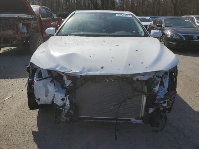 4T1G11BK1PU082562 - 2023 TOYOTA CAMRY SE NIGHT SHADE WHITE photo 5