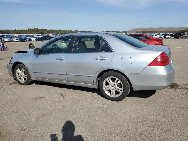 1HGCM56307A027253 - 2007 HONDA ACCORD SE SILVER photo 2