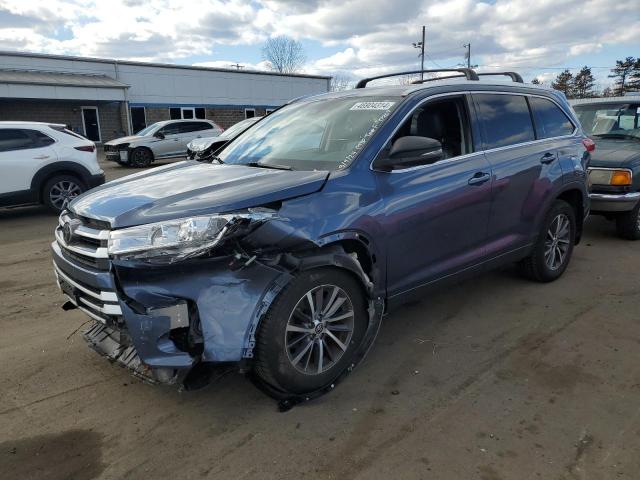 5TDJZRFH6HS434766 - 2017 TOYOTA HIGHLANDER SE BLUE photo 1