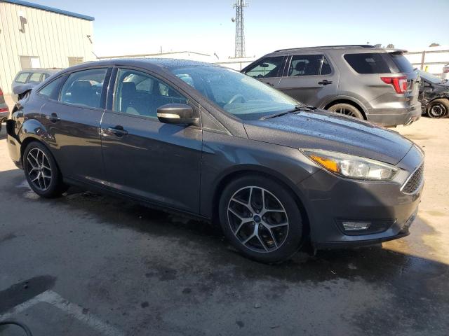 1FADP3H22HL214881 - 2017 FORD FOCUS SEL GRAY photo 4