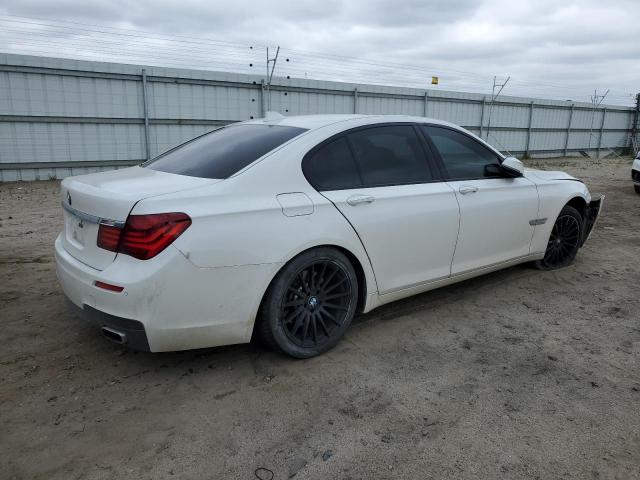 WBAYA6C54FGK16246 - 2015 BMW 740 I WHITE photo 3