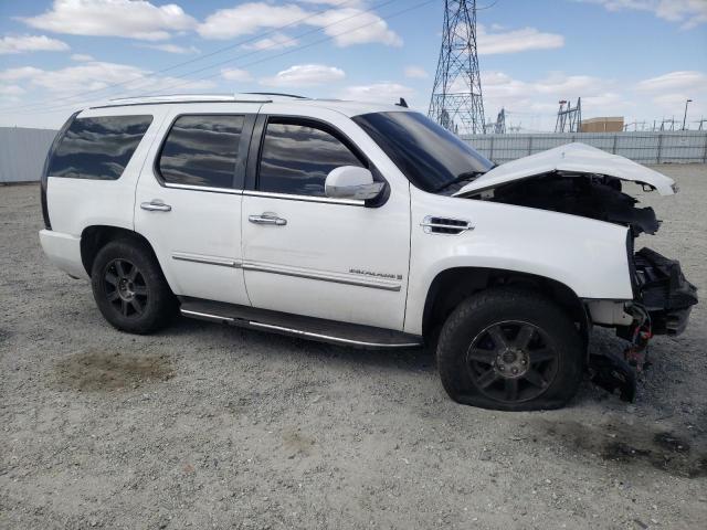 1GYFK63887R201511 - 2007 CADILLAC ESCALADE LUXURY WHITE photo 4