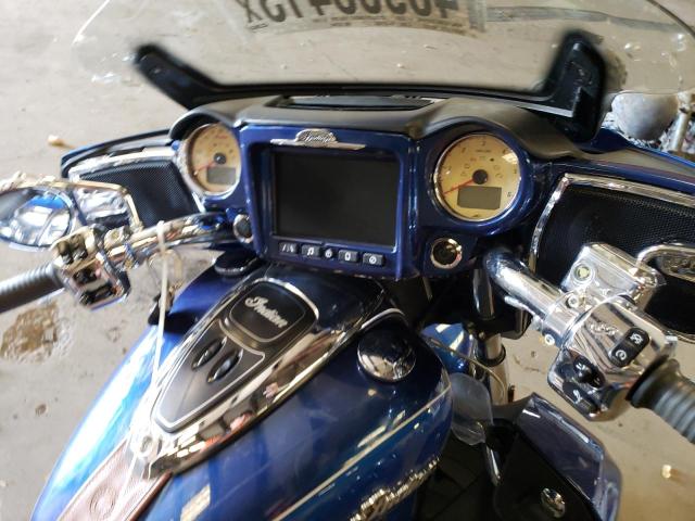 56KTRAAA5J3367549 - 2018 INDIAN MOTORCYCLE CO. ROADMASTER BLUE photo 5