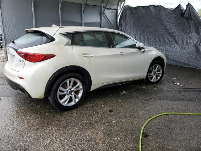 SJKCH5CP0HA035958 - 2017 INFINITI QX30 BASE WHITE photo 3