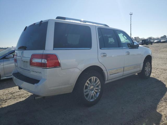 5LMJJ2J56CEL05459 - 2012 LINCOLN NAVIGATOR WHITE photo 3