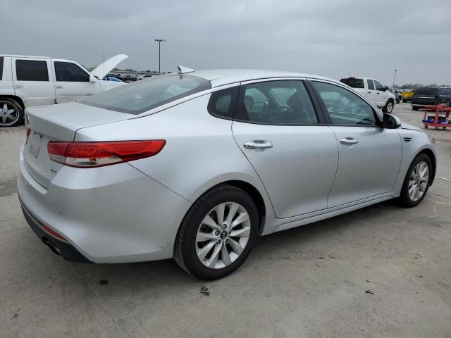 5XXGU4L31JG218772 - 2018 KIA OPTIMA EX SILVER photo 3