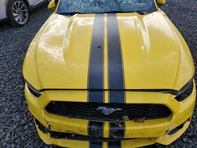 1FATP8UH1F5363917 - 2015 FORD MUSTANG YELLOW photo 11