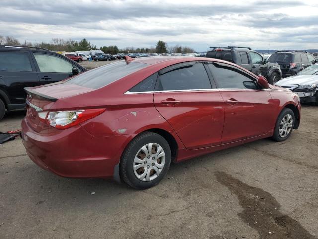 5NPEB4AC8BH182567 - 2011 HYUNDAI SONATA GLS RED photo 3