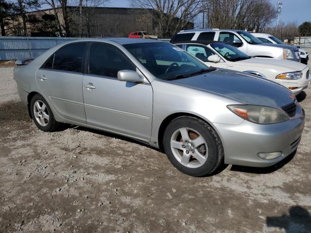 4T1BE32K44U264049 - 2004 TOYOTA CAMRY LE SILVER photo 4