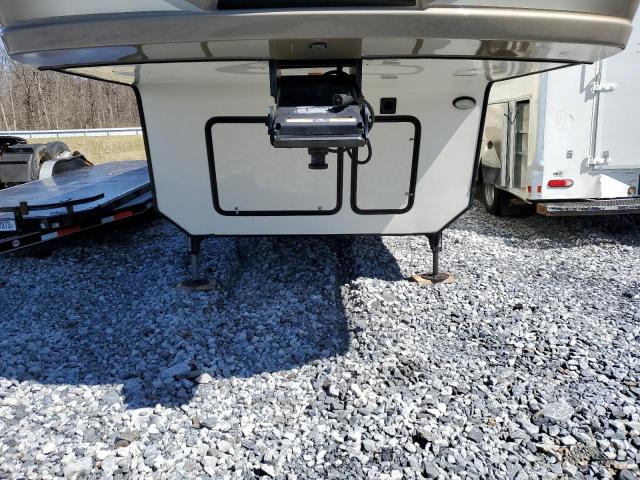 4YDF35629K4700910 - 2019 KEYSTONE MONTANA TWO TONE photo 8