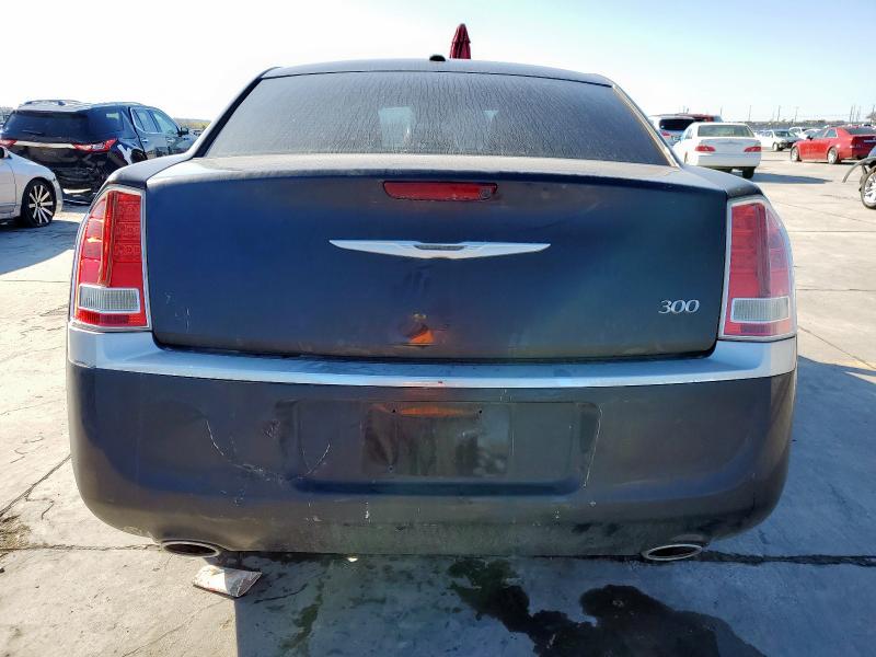 2C3CCAAG4DH621785 - 2013 CHRYSLER 300 CHARCOAL photo 6