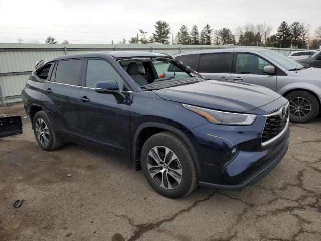 5TDGZRBH3NS201388 - 2022 TOYOTA HIGHLANDER XLE 蓝色 照片 4
