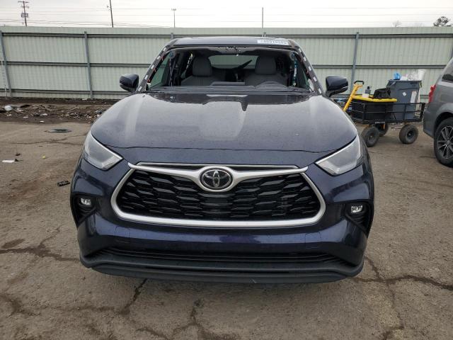 5TDGZRBH3NS201388 - 2022 TOYOTA HIGHLANDER XLE 蓝色 照片 5