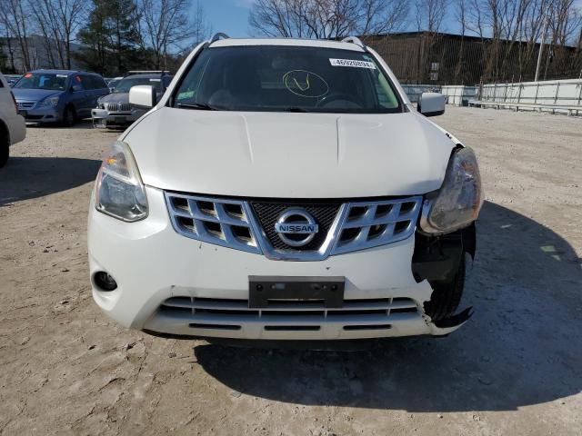 JN8AS5MV2BW271955 - 2011 NISSAN ROGUE S WHITE photo 5