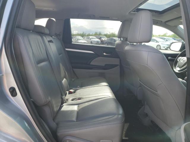 5TDKKRFH8FS113706 - 2015 TOYOTA HIGHLANDER XLE SILVER photo 11