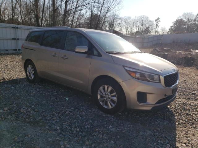 KNDMB5C18G6145548 - 2016 KIA SEDONA LX GOLD photo 4