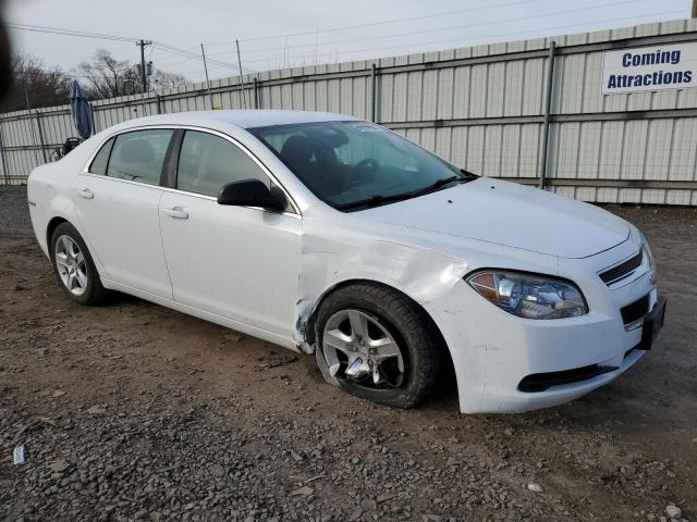 1G1ZA5EU1CF348266 - 2012 CHEVROLET MALIBU LS WHITE photo 4