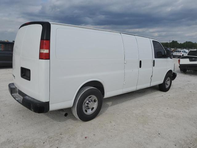 1GCWGBFF1G1337939 - 2016 CHEVROLET EXPRESS G2 WHITE photo 3