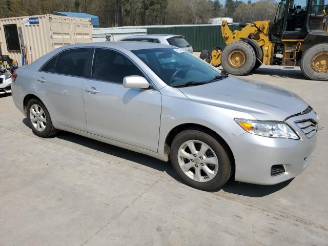 4T1BF3EKXBU737829 - 2011 TOYOTA CAMRY BASE SILVER photo 4