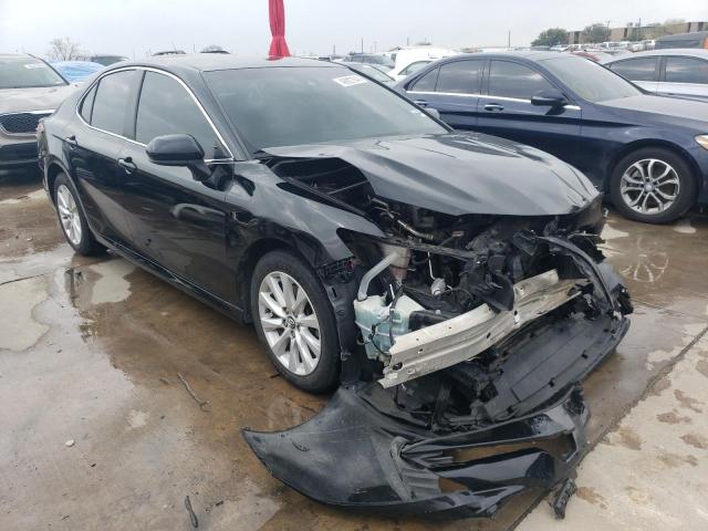 4T1B11HK6JU594116 - 2018 TOYOTA CAMRY L BLACK photo 4