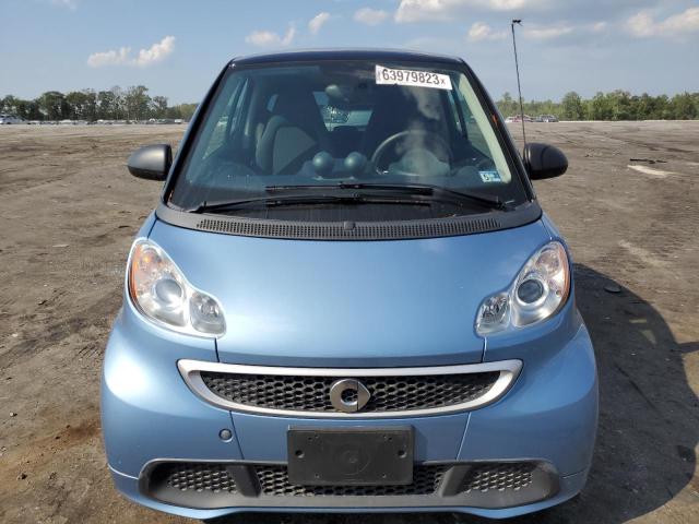 WMEEJ9AA6EK736582 - 2014 SMART FORTWO BLUE photo 5