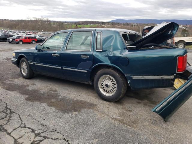 1LNLM82W0VY713311 - 1997 LINCOLN TOWN CAR SIGNATURE BLUE photo 2