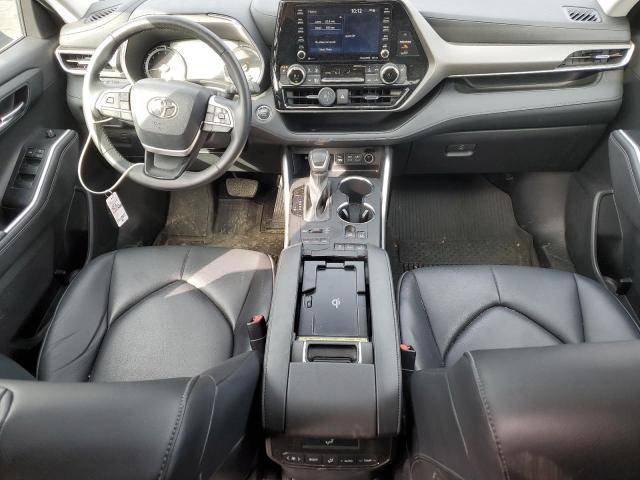 5TDGZRBH2NS575653 - 2022 TOYOTA HIGHLANDER XLE 黑色 照片 8