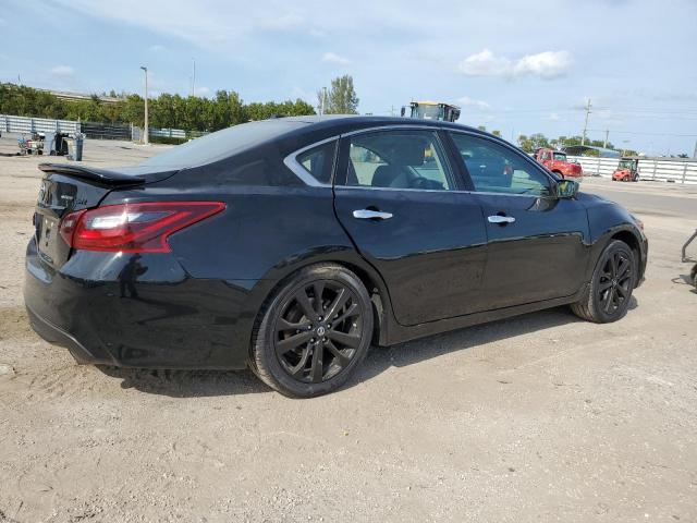 1N4AL3AP7JC293653 - 2018 NISSAN ALTIMA 2.5 BLACK photo 3