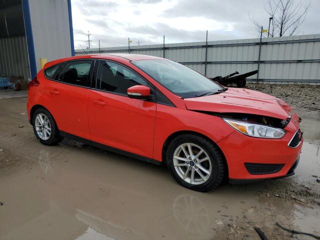 1FADP3K26HL225178 - 2017 FORD FOCUS SE RED photo 4