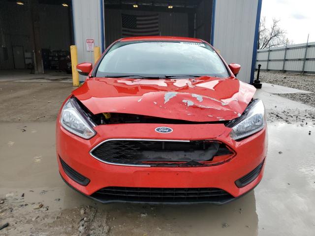 1FADP3K26HL225178 - 2017 FORD FOCUS SE RED photo 5