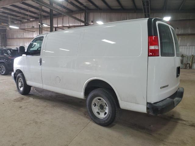 1GCWGAFP2M1267284 - 2021 CHEVROLET EXPRESS G2 WHITE photo 2