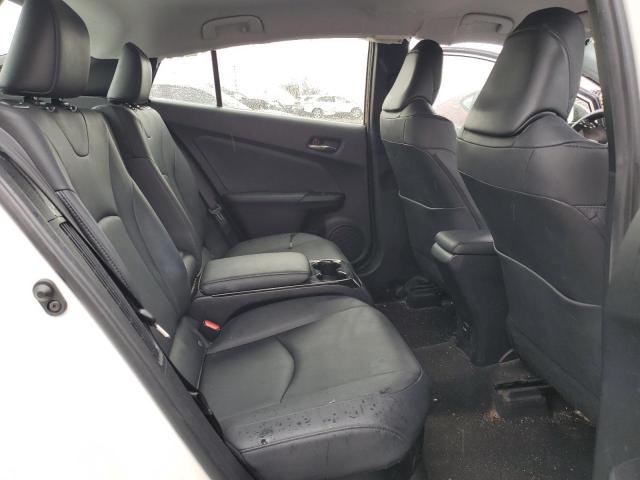 JTDKARFPXH3046573 - 2017 TOYOTA PRIUS PRIM WHITE photo 11