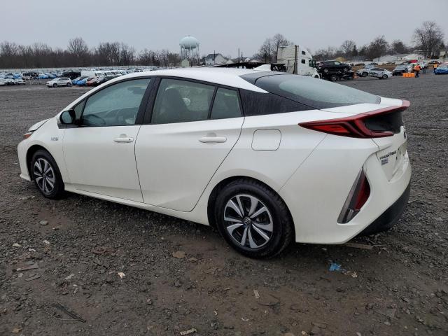 JTDKARFPXH3046573 - 2017 TOYOTA PRIUS PRIM WHITE photo 2