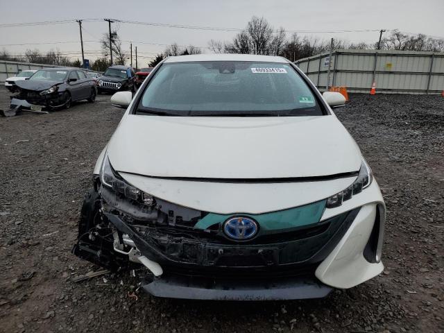 JTDKARFPXH3046573 - 2017 TOYOTA PRIUS PRIM WHITE photo 5