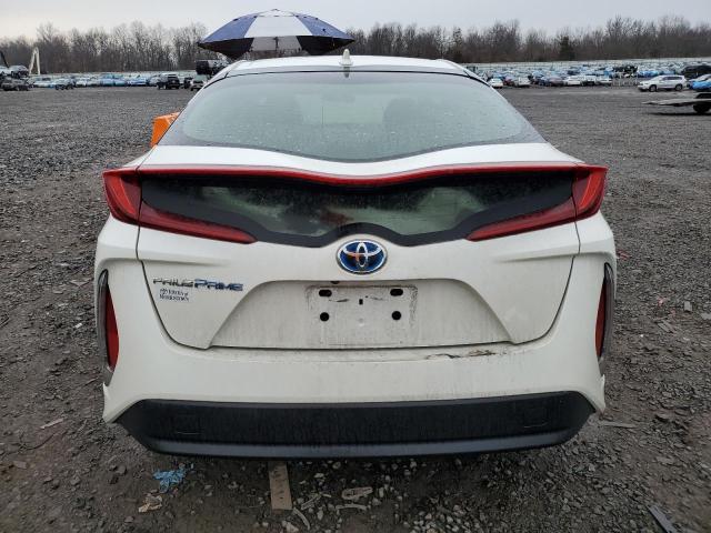 JTDKARFPXH3046573 - 2017 TOYOTA PRIUS PRIM WHITE photo 6