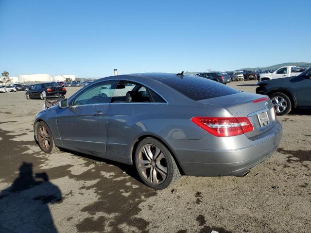 WDDKJ5GB5BF069430 - 2011 MERCEDES-BENZ E 350 GRAY photo 2