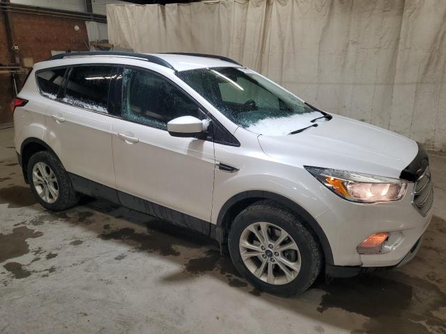 1FMCU9GD8JUA61861 - 2018 FORD ESCAPE SE WHITE photo 4