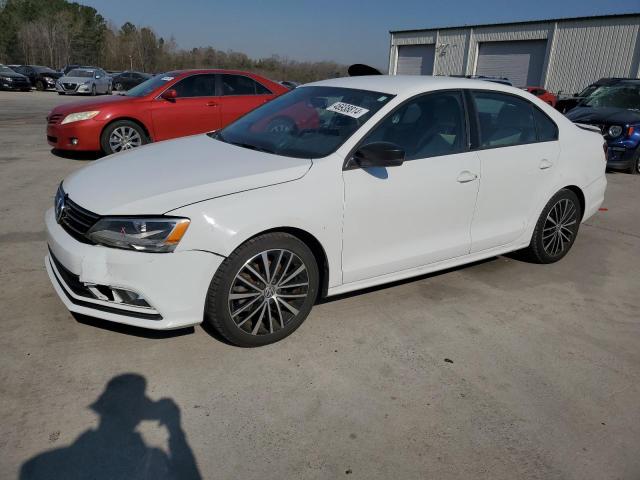 3VWD17AJ6GM305845 - 2016 VOLKSWAGEN JETTA SPORT WHITE photo 1