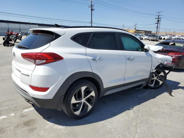 KM8J33A2XJU820167 - 2018 HYUNDAI TUCSON VALUE WHITE photo 3