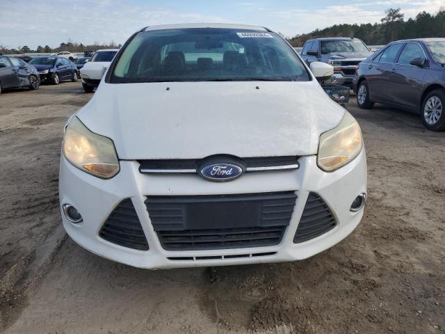 1FADP3F27EL382305 - 2014 FORD FOCUS SE WHITE photo 5