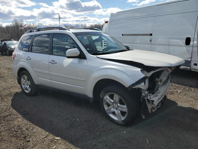 JF2SH64699H707245 - 2009 SUBARU FORESTER 2.5X LIMITED WHITE photo 4