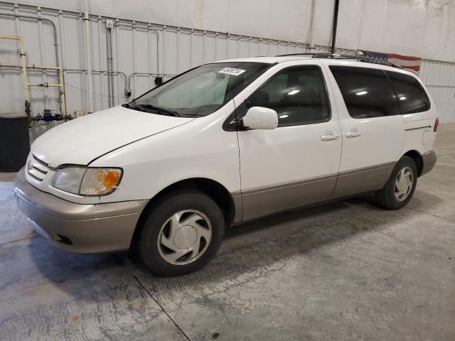 2002 TOYOTA SIENNA LE, 